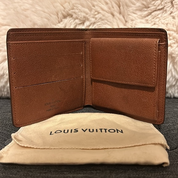 🚫SOLD🚫SOLD🚫 Louis Vuitton Monogram Bifold Wallet with LV Dust Bag - Picture 4 of 16